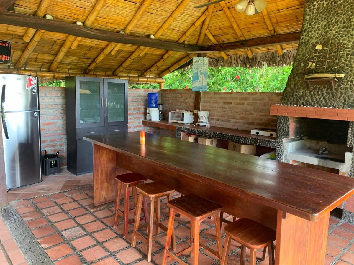 Casa Roja Hostel Montañita 外观 照片