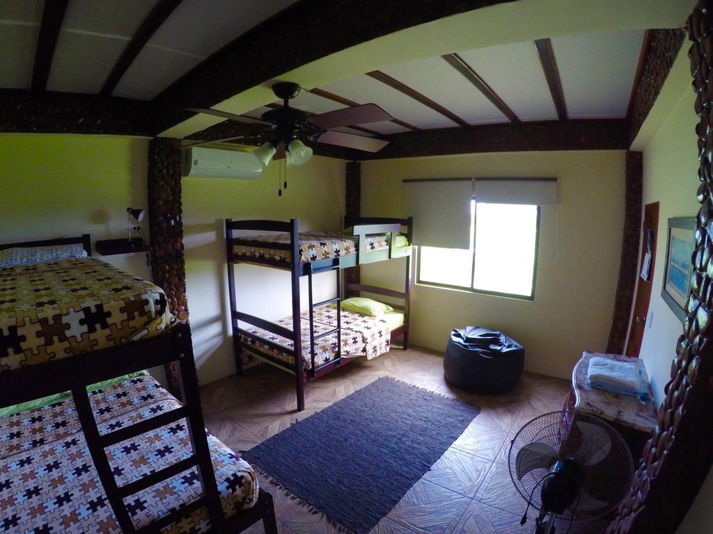 Casa Roja Hostel Montañita 外观 照片
