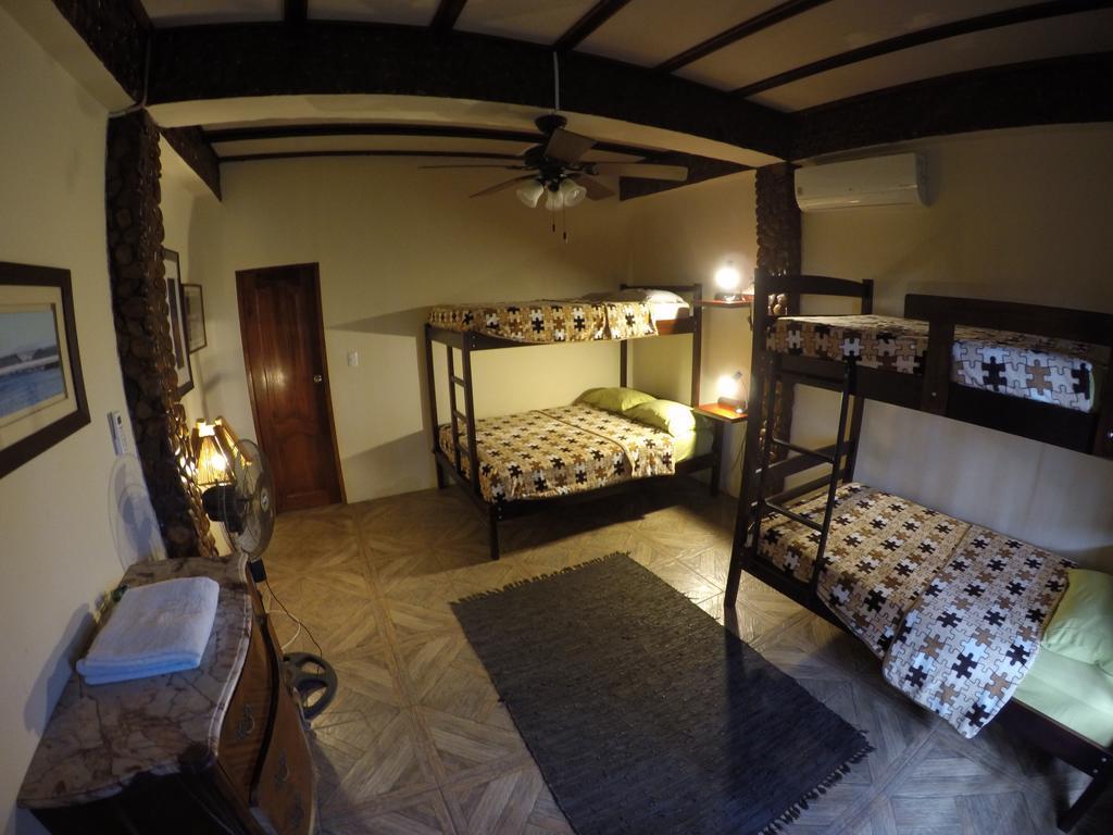 Casa Roja Hostel Montañita 外观 照片