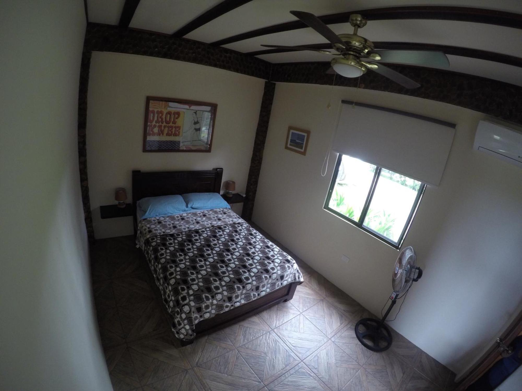 Casa Roja Hostel Montañita 外观 照片